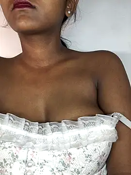 Royal-girl78's cam snapshot