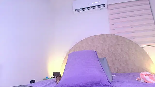 anisha_x live sex cam