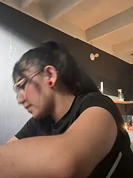 AngieRousse_'s cam snapshot