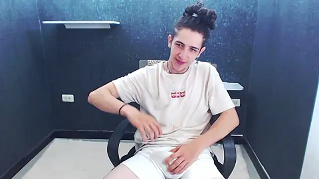 Kerverr_ live sex cam