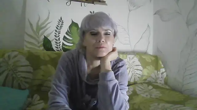 Catty_Lady's cam snapshot