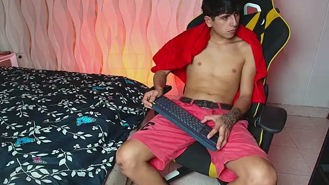 Thebigtwinkk's cam snapshot