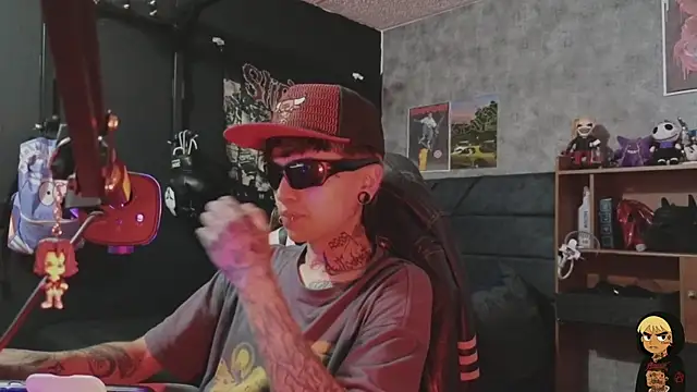 AcidMilo's cam snapshot