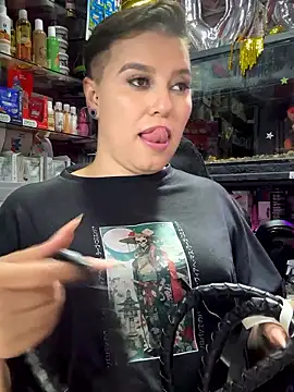 TamySweetness live sex cam