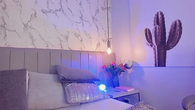 Karlla_Brown live sex cam