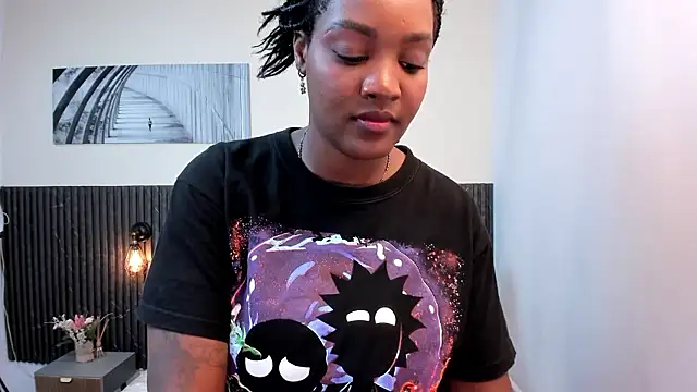 chanel_brunette live sex cam