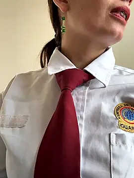 Alysson-- live sex cam