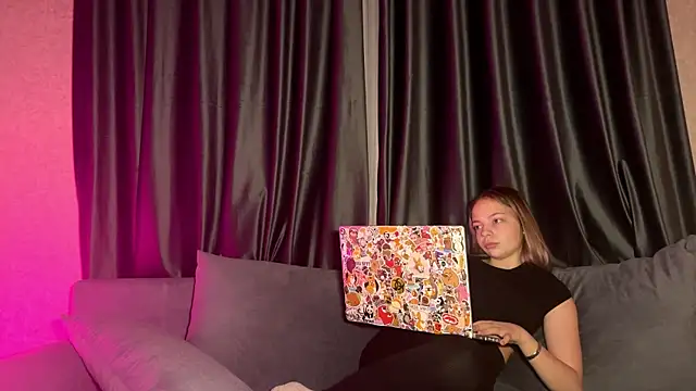 ChantelTout live sex cam