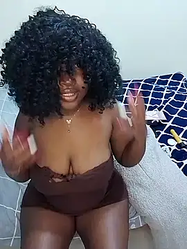 Sexxyasssasha-'s cam snapshot