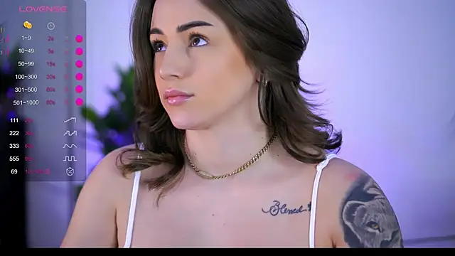 BabbyAisha live sex cam