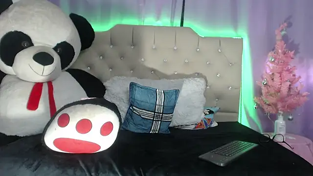 eimyy_rouse's cam snapshot