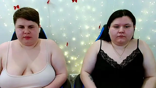 BeckyAndHellen's cam snapshot