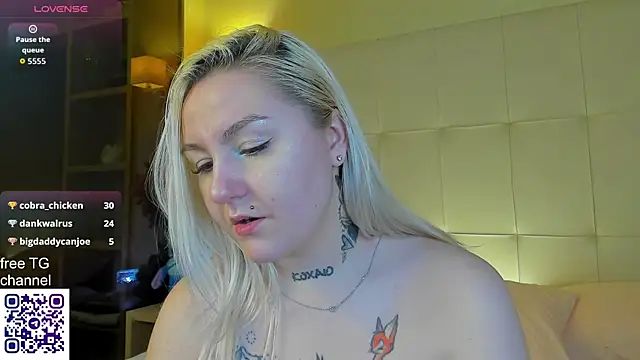 Debbie_Taylor's cam snapshot