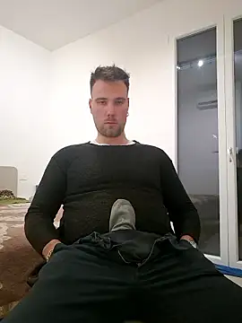 mrlyuis live sex cam