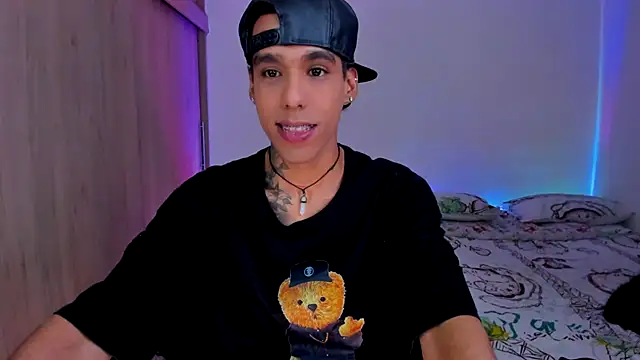 Damianwhite live sex cam