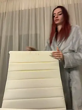 CassieFox_'s cam snapshot