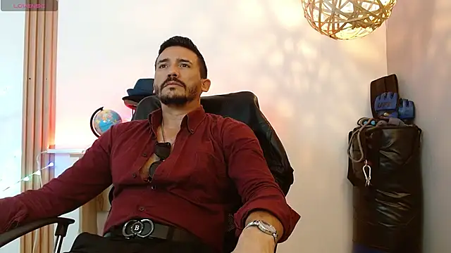 Reiko_85_ live sex cam