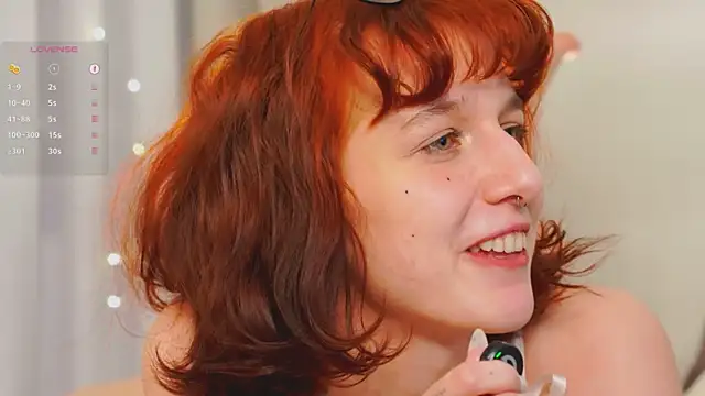 LeelooYolo live sex cam