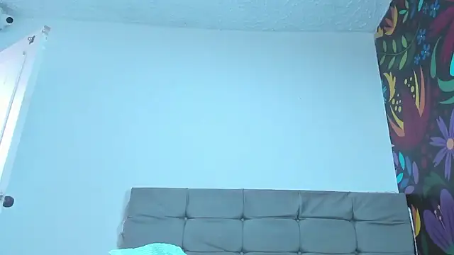 scarleth_blonde69's cam snapshot