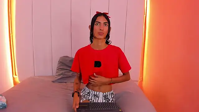 Sunny_OS live sex cam