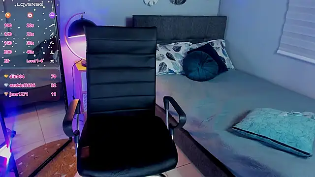 luna_celeeste_ live sex cam