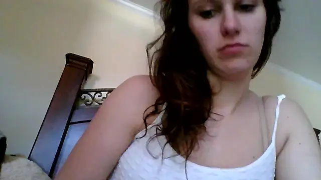 brunettebabexo3's cam snapshot