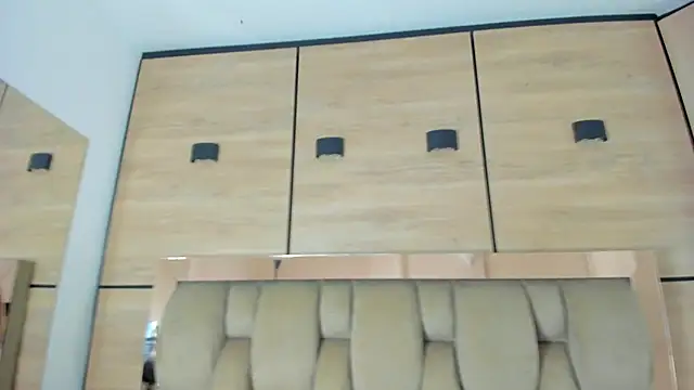 karol_lewiss's cam snapshot