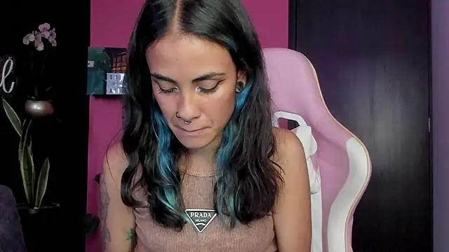 azula_lillet's cam snapshot