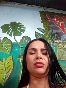 CataleyaRusso's cam snapshot