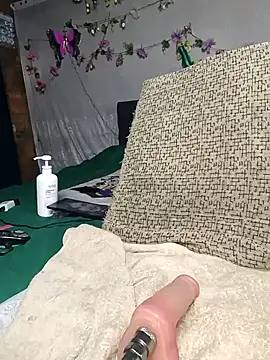 NinaGauther live sex cam