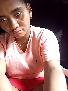 Lucy-Ferr's cam snapshot