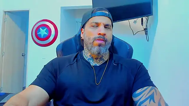 JoshRigby live sex cam