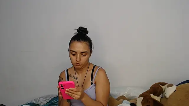 kathy_luisa's cam snapshot