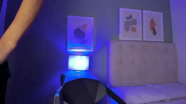 ApoloRicci live sex cam