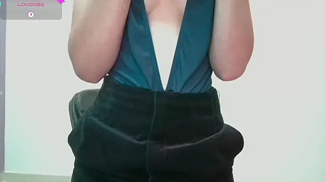 RIYA-29 live sex cam