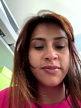 valeria_absurdah live sex cam