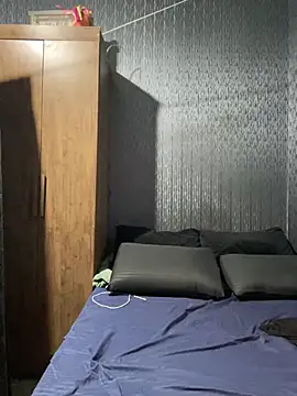 Gipoltergeist live sex cam