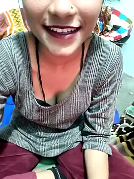 Yours-Zeenat's cam snapshot