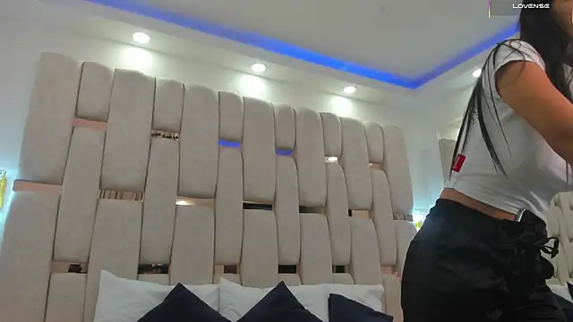 sophiie_ross_'s cam snapshot