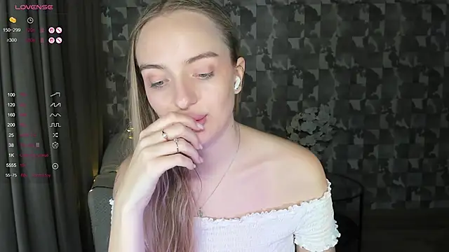 A_delina's cam snapshot