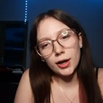 YoungLisaa18's cam snapshot