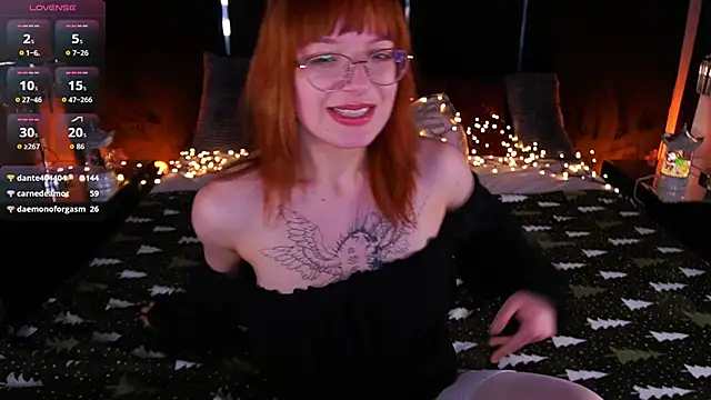 Pixie_Peachh live sex cam