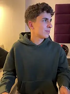 AdrianRinaldi live sex cam