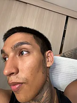 sendfer live sex cam