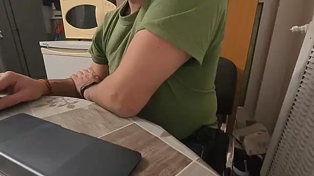 TARKAN1's cam snapshot