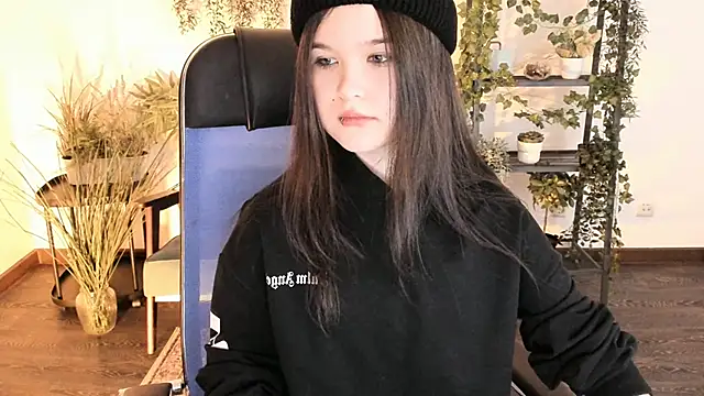 Elainebeness live sex cam