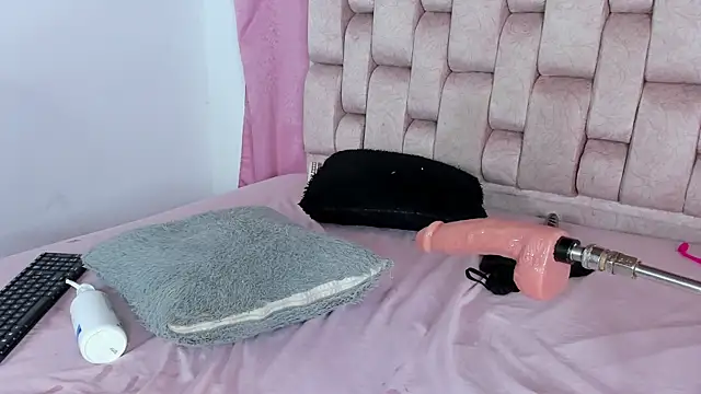 Emma_Evelyn live sex cam