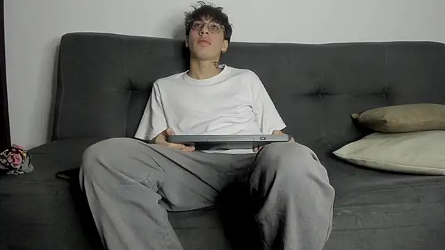 Dio__morningstar's cam snapshot