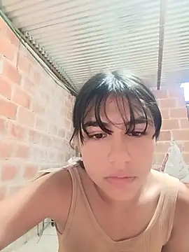 triana-hot18's cam snapshot