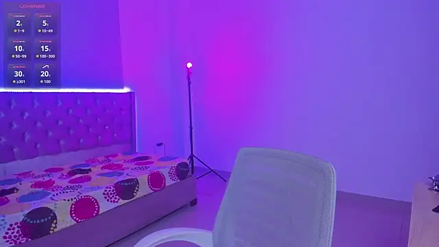 kitty_violet11's cam snapshot